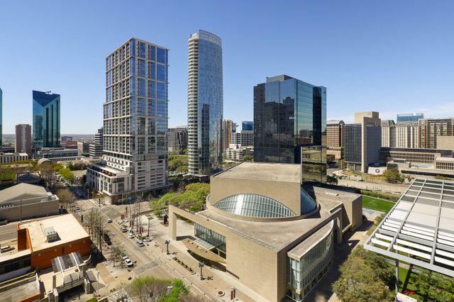 1747 Leonard Street 1102, Dallas, TX 75201