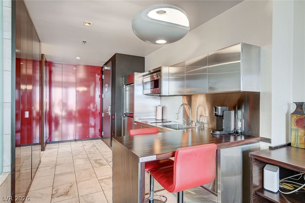 Image 11 of property listing at 4381 West Flamingo Road 1218, Las Vegas, NV 89103