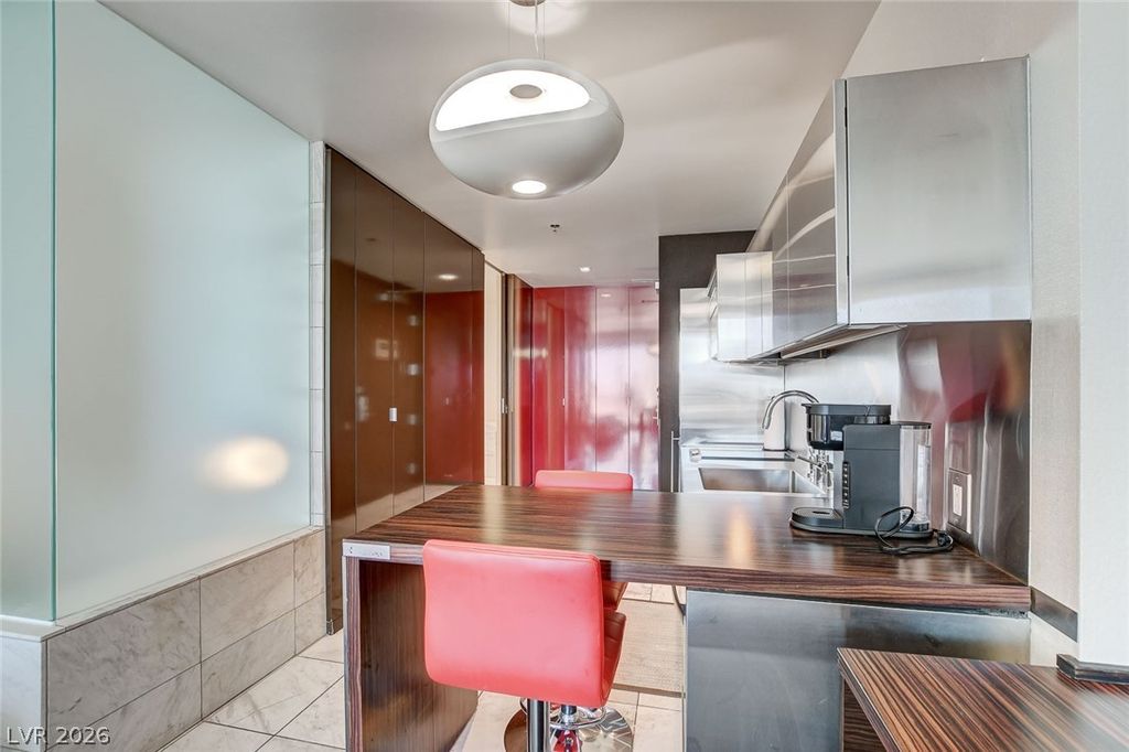 Image 12 of property listing at 4381 West Flamingo Road 1218, Las Vegas, NV 89103