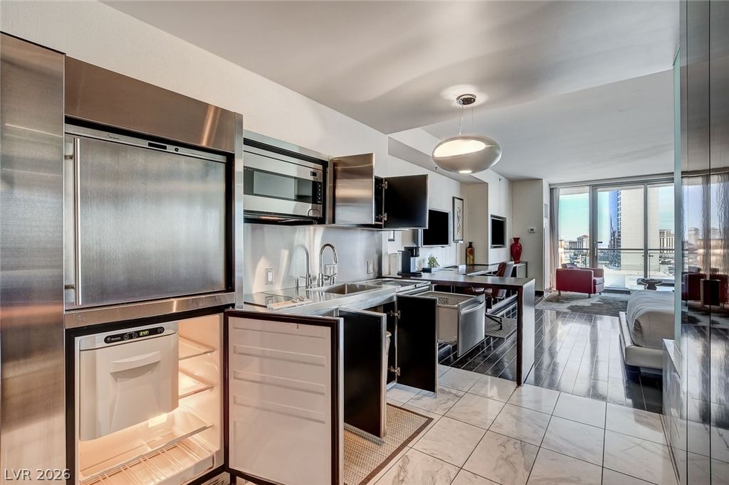 Image 17 of property listing at 4381 West Flamingo Road 1218, Las Vegas, NV 89103