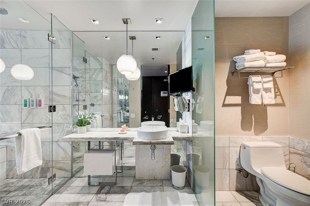 Image 3 of property listing at 4381 West Flamingo Road 1218, Las Vegas, NV 89103