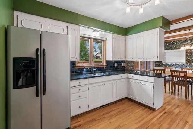 3909 Xylon Avenue N, New Hope, MN 55427