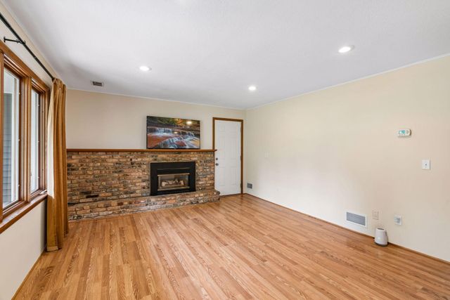 3909 Xylon Avenue N, New Hope, MN 55427