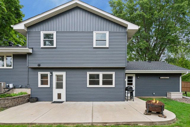 3909 Xylon Avenue N, New Hope, MN 55427