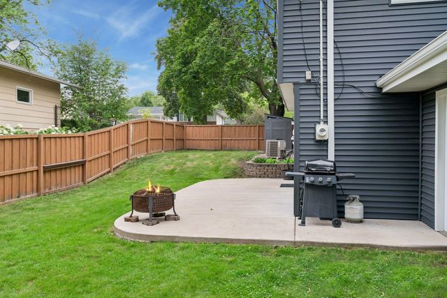 3909 Xylon Avenue N, New Hope, MN 55427