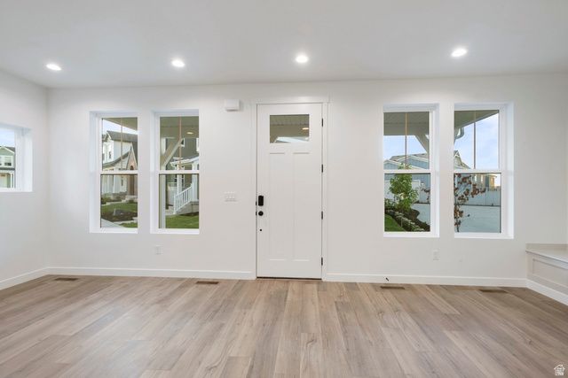 7027 W LAKE AVE, South Jordan, UT 84009