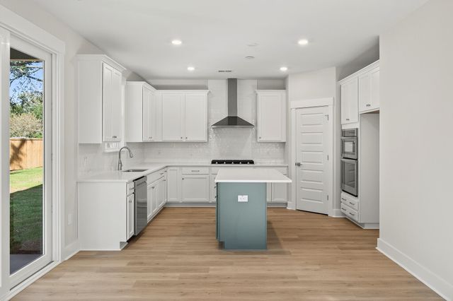8601 Connor Court, North Charleston, SC 29406