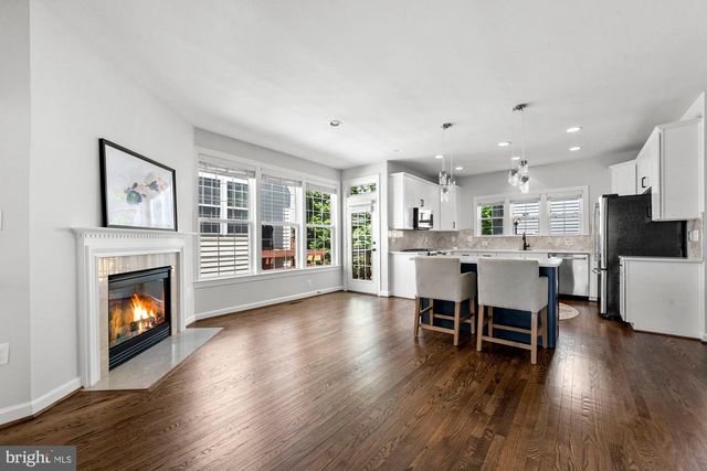 4165 JEREMY GRV, Fairfax, VA 22030