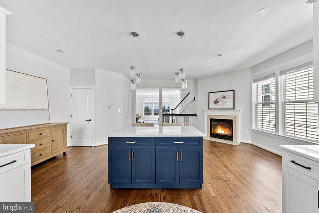 4165 JEREMY GRV, Fairfax, VA 22030