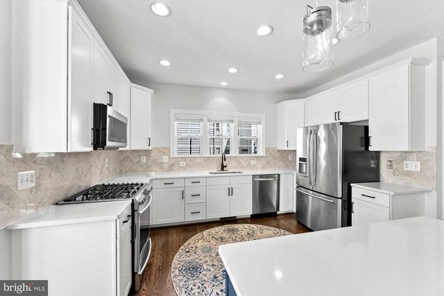 4165 JEREMY GRV, Fairfax, VA 22030