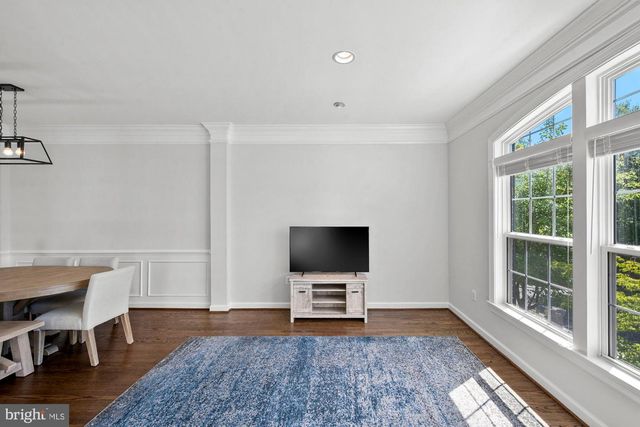 4165 JEREMY GRV, Fairfax, VA 22030