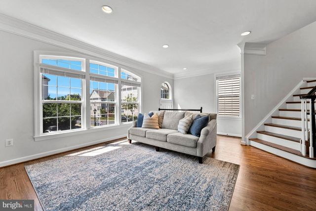 4165 JEREMY GRV, Fairfax, VA 22030