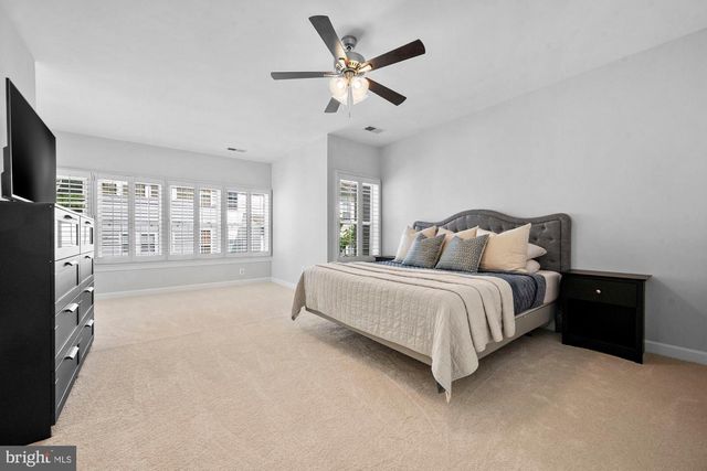 4165 JEREMY GRV, Fairfax, VA 22030