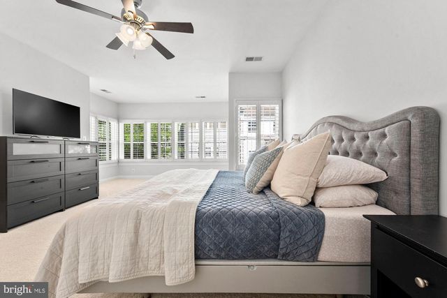 4165 JEREMY GRV, Fairfax, VA 22030