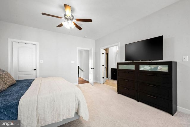 4165 JEREMY GRV, Fairfax, VA 22030