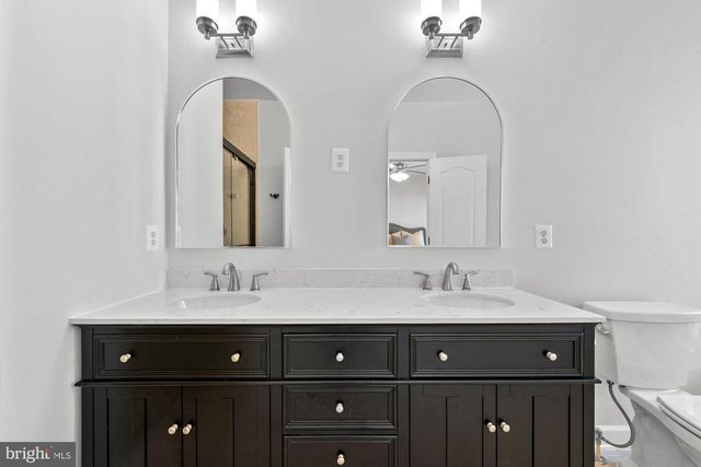 4165 JEREMY GRV, Fairfax, VA 22030
