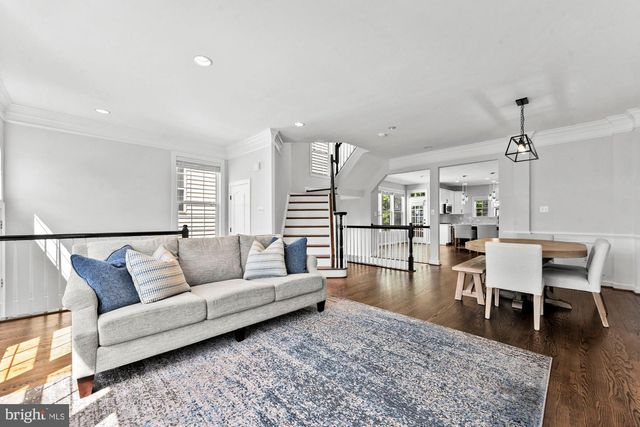 4165 JEREMY GRV, Fairfax, VA 22030