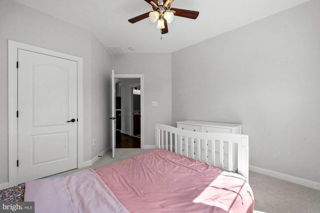 4165 JEREMY GRV, Fairfax, VA 22030