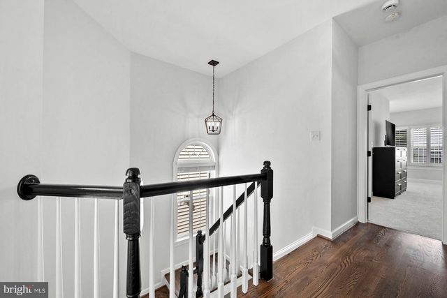 4165 JEREMY GRV, Fairfax, VA 22030
