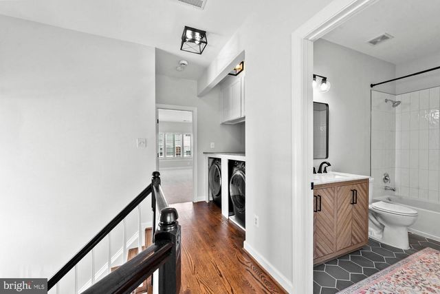 4165 JEREMY GRV, Fairfax, VA 22030