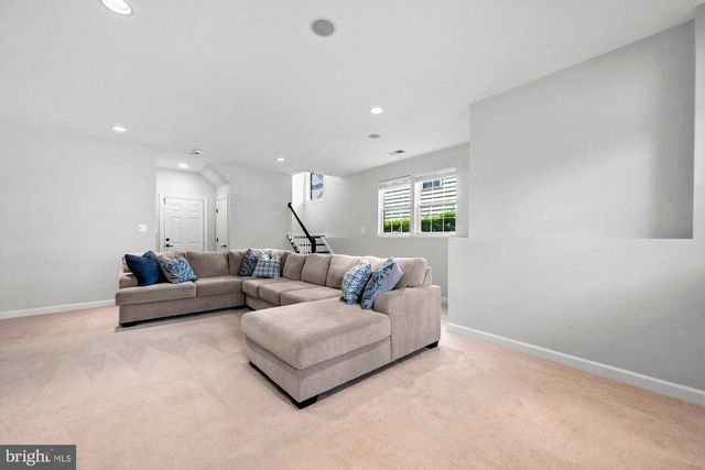 4165 JEREMY GRV, Fairfax, VA 22030