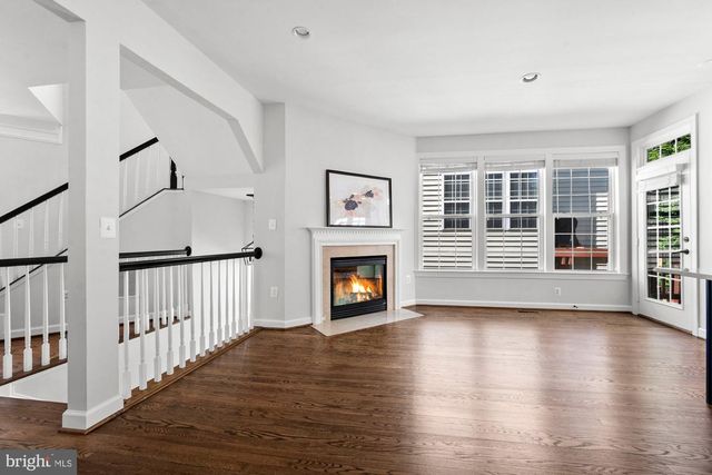 4165 JEREMY GRV, Fairfax, VA 22030