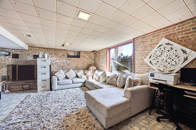 724 Hastings Street, Elgin, IL 60120