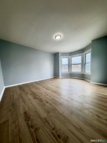 52 Clinton Avenue, Bridgeport, CT 06605