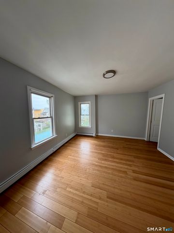 52 Clinton Avenue, Bridgeport, CT 06605