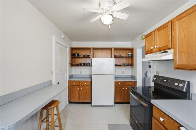 1164 Jamestown CRES, Norfolk, VA 23508