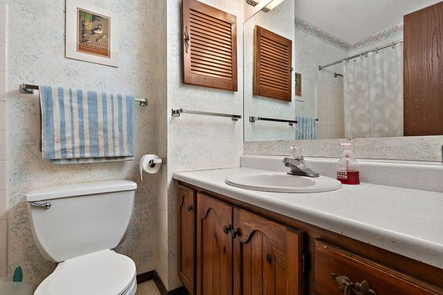 2104 Dunwoody Drive, Valparaiso, IN 46383