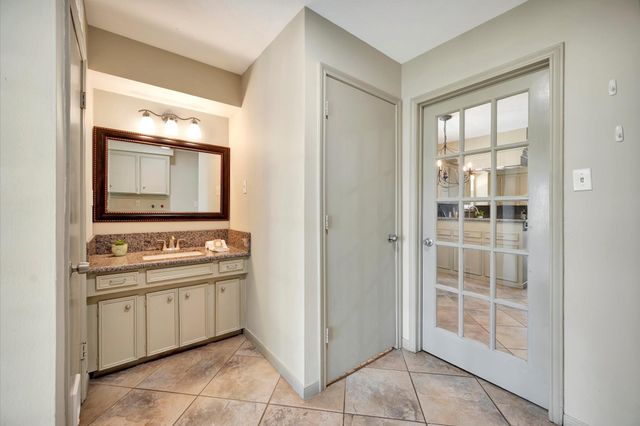 15206 Torry Pines Road, Houston, TX 77062