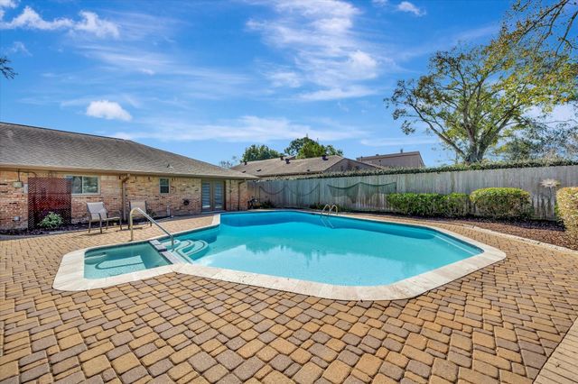 15206 Torry Pines Road, Houston, TX 77062