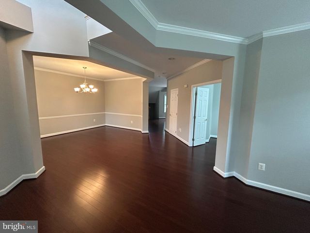 46797 BACKWATER DR, Sterling, VA 20164