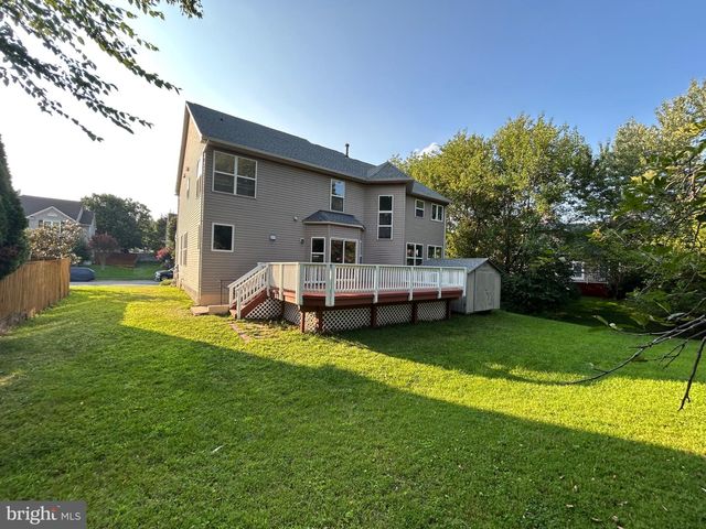 46797 BACKWATER DR, Sterling, VA 20164