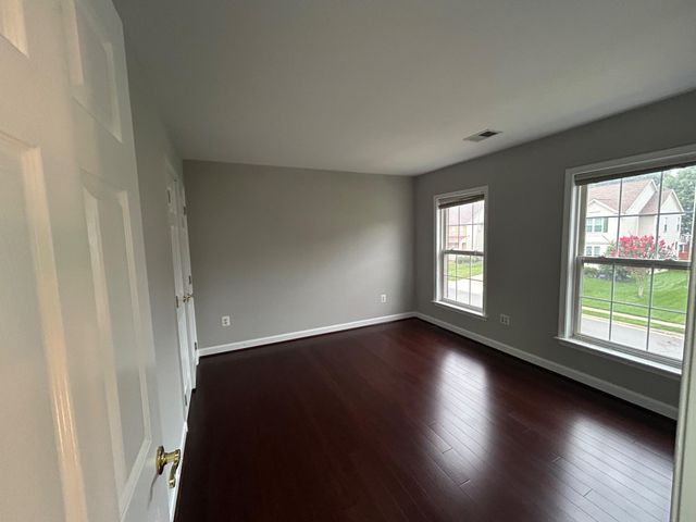 46797 BACKWATER DR, Sterling, VA 20164