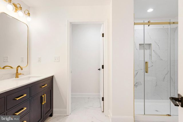 530 N CARROLLTON AVE, Baltimore, MD 21223