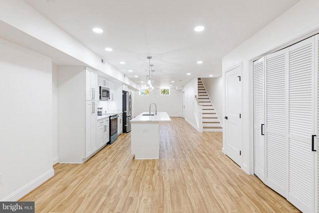 530 N CARROLLTON AVE, Baltimore, MD 21223