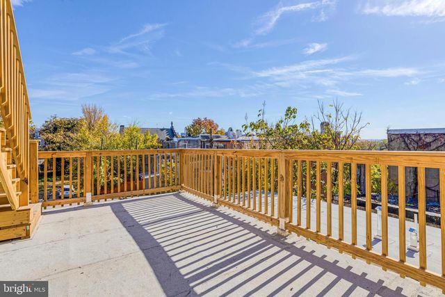 530 N CARROLLTON AVE, Baltimore, MD 21223