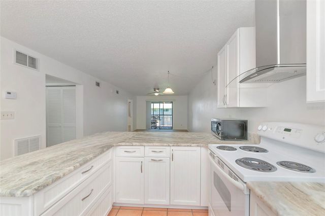 6033 34TH STREET W 58, Bradenton, FL 34210