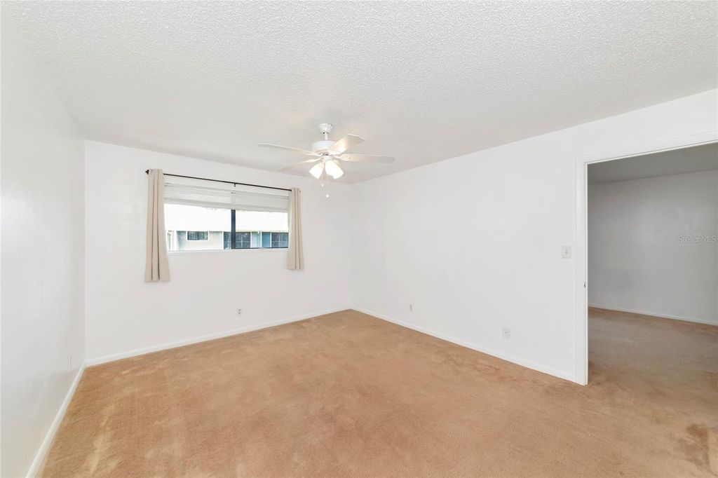Image 14 of property listing at 6033 34TH STREET W 58, Bradenton, FL 34210