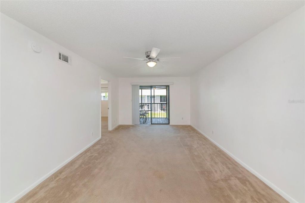 Image 26 of property listing at 6033 34TH STREET W 58, Bradenton, FL 34210