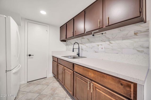3338 W LAS PALMARITAS Drive, Phoenix, AZ 85051