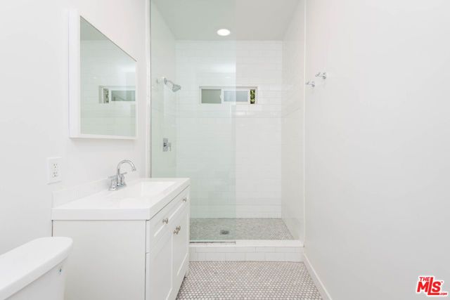 7714 Rosewood Avenue 7724, Los Angeles, CA 90036