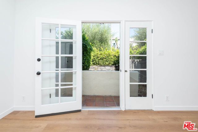 7714 Rosewood Avenue 7724, Los Angeles, CA 90036