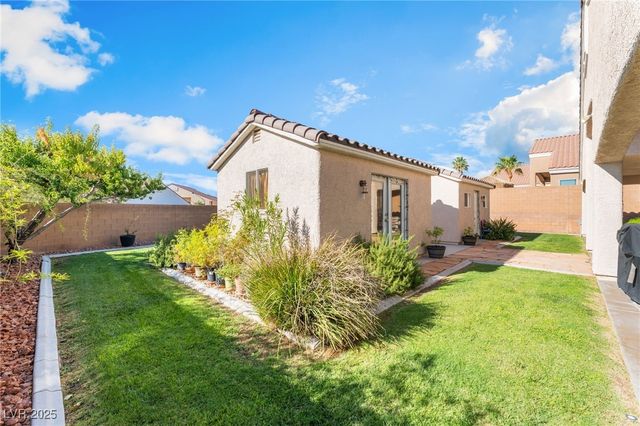 8127 Sweet Dreams Court, Las Vegas, NV 89131