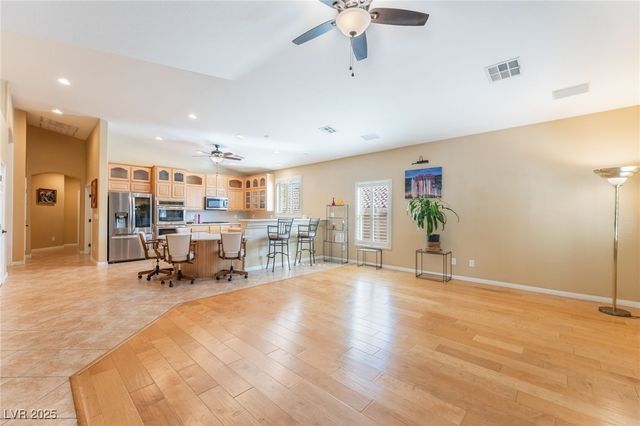 8127 Sweet Dreams Court, Las Vegas, NV 89131