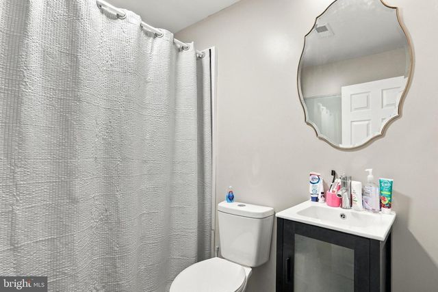 532 STONEWALL ST, Strasburg, VA 22657