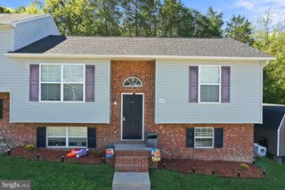 532 STONEWALL ST, Strasburg, VA 22657