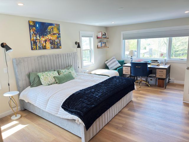 2366 Mountain Rd Apt 3, Stowe, VT 05672